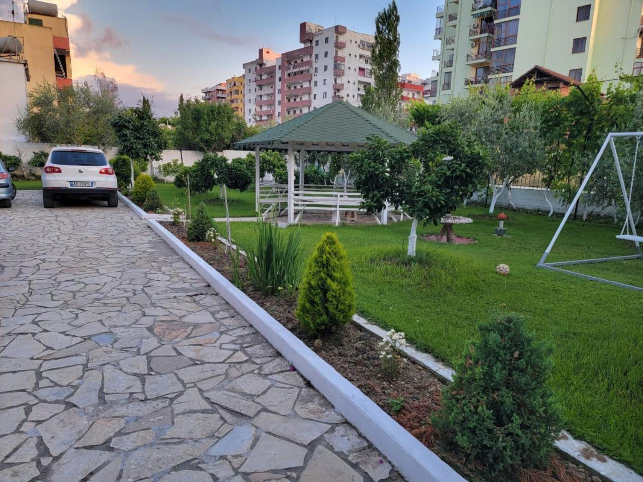 Vila Islami Durrës Esterno foto