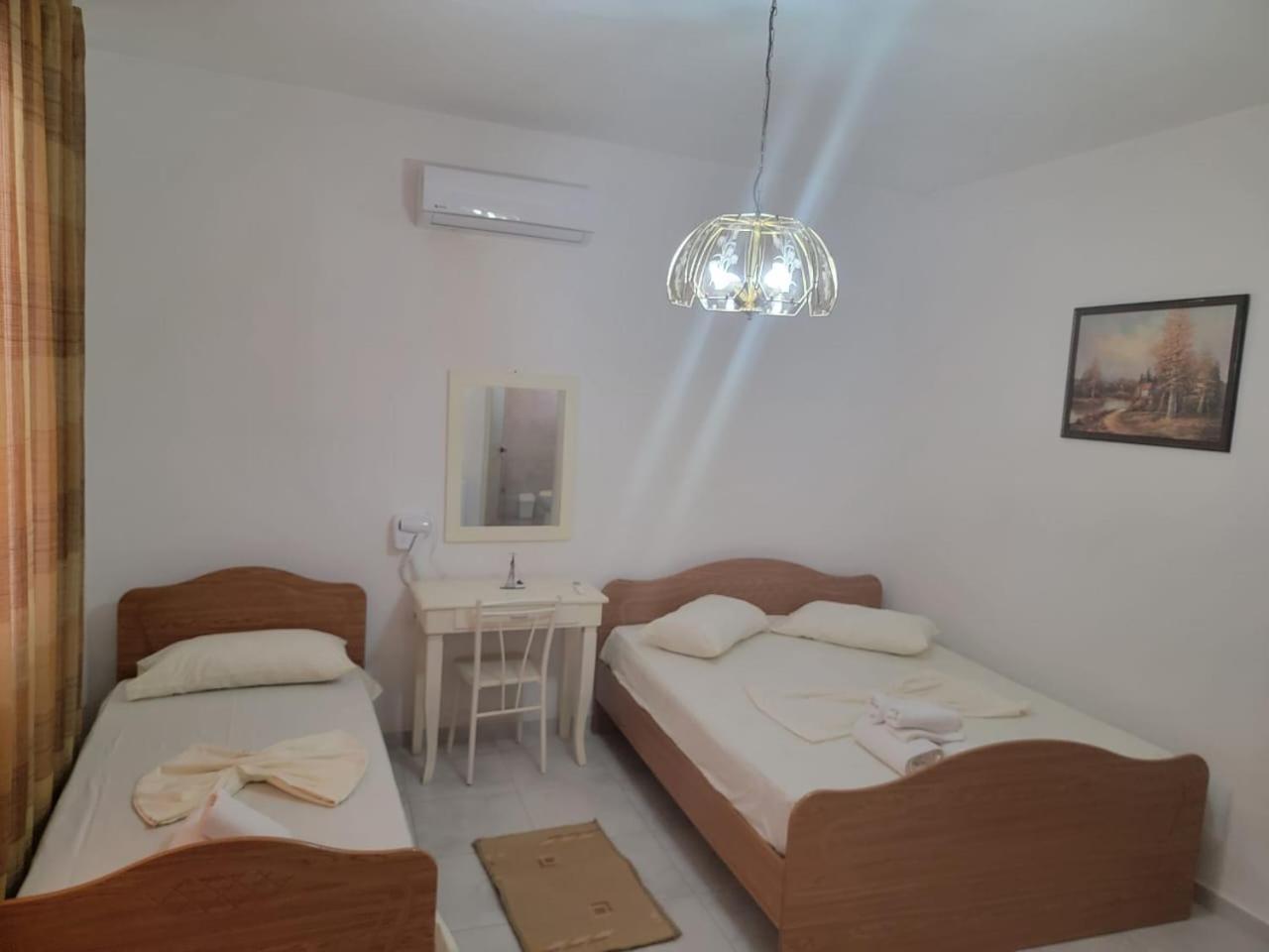 Vila Islami Durrës Esterno foto