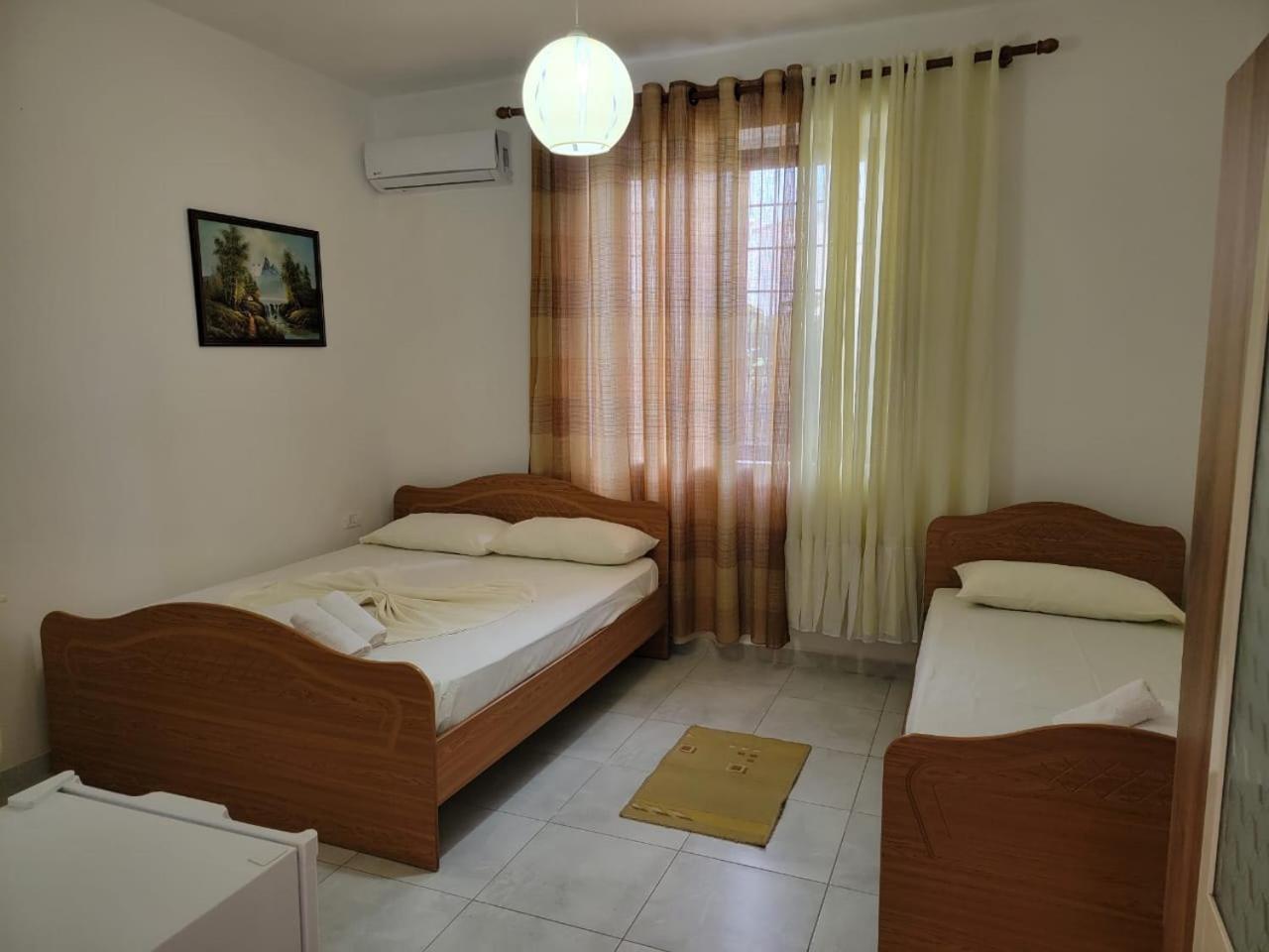 Vila Islami Durrës Esterno foto