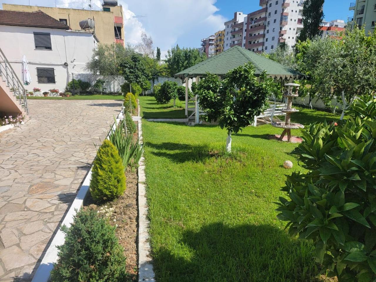 Vila Islami Durrës Esterno foto