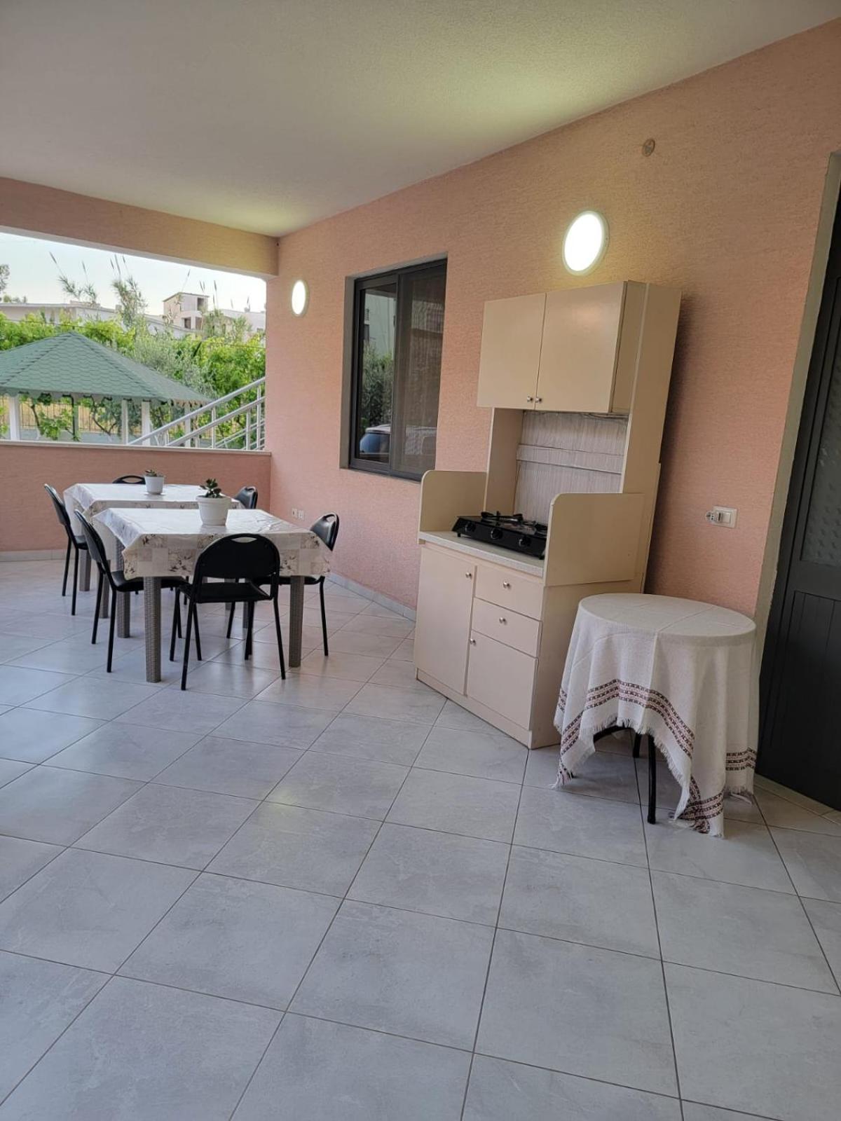 Vila Islami Durrës Esterno foto