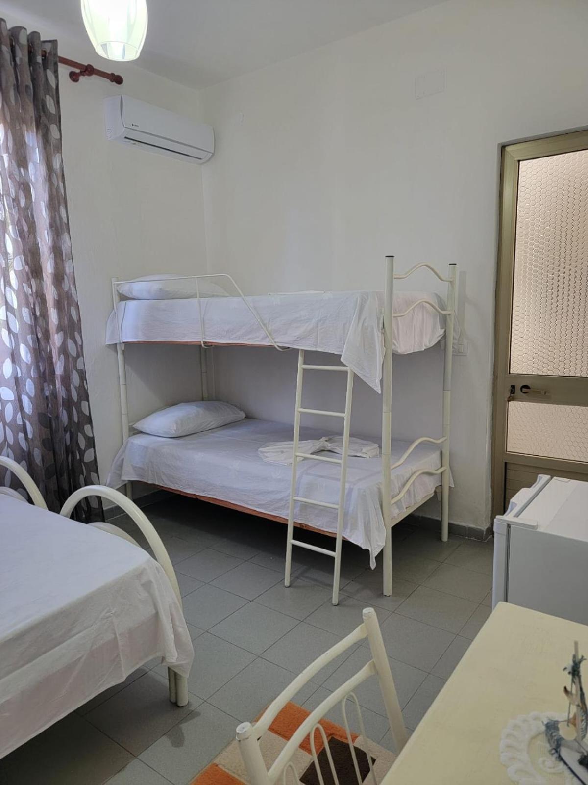 Vila Islami Durrës Esterno foto