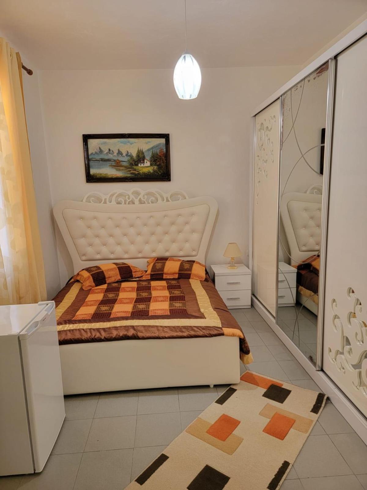 Vila Islami Durrës Esterno foto