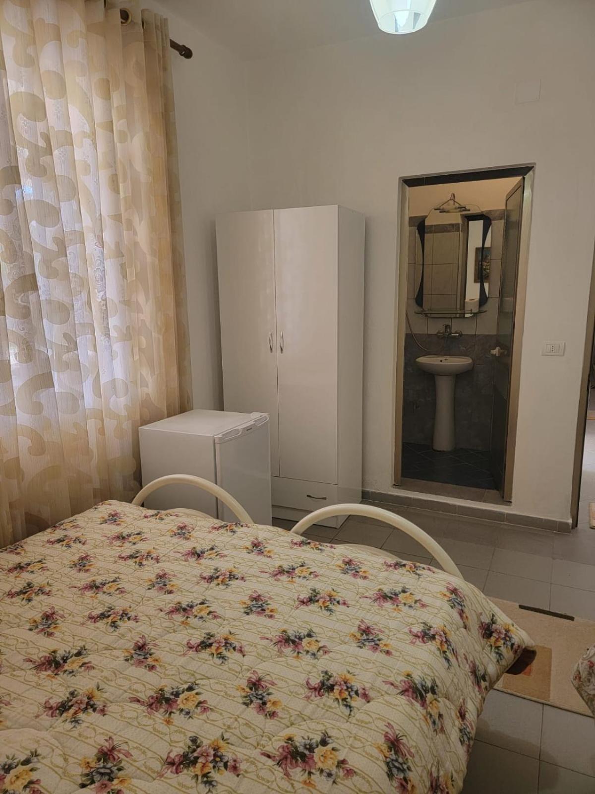 Vila Islami Durrës Esterno foto