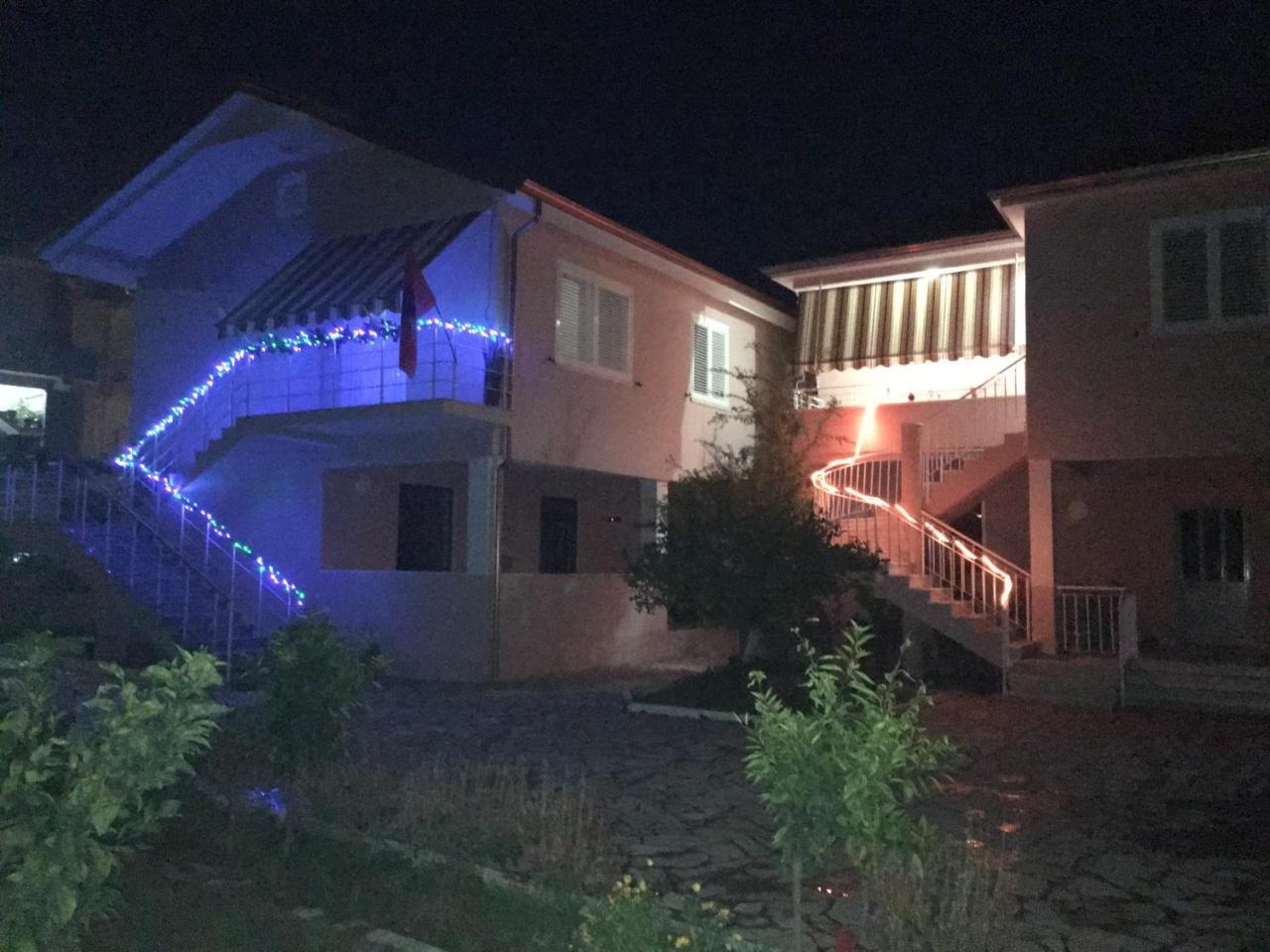 Vila Islami Durrës Esterno foto