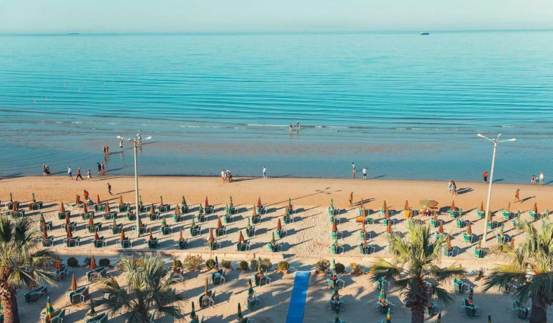 Vila Islami Durrës Esterno foto