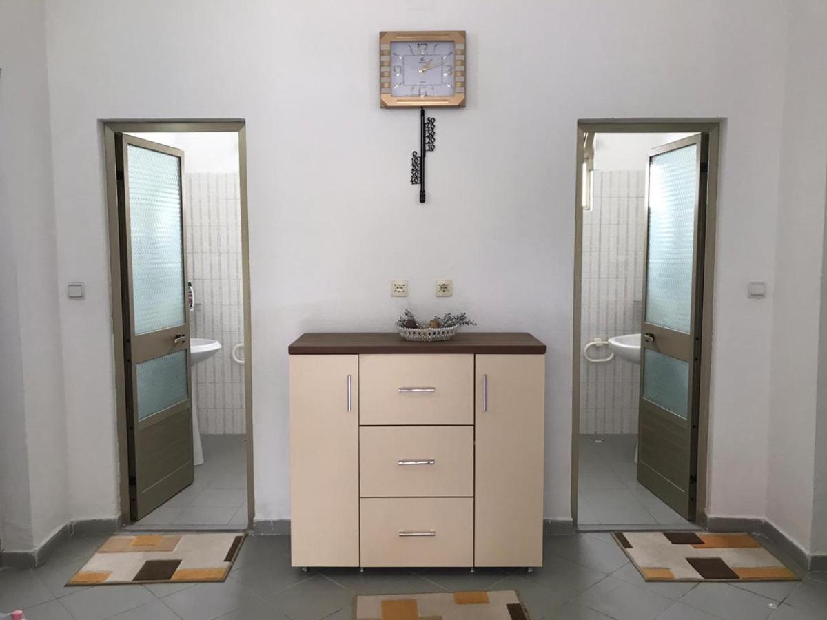 Vila Islami Durrës Esterno foto